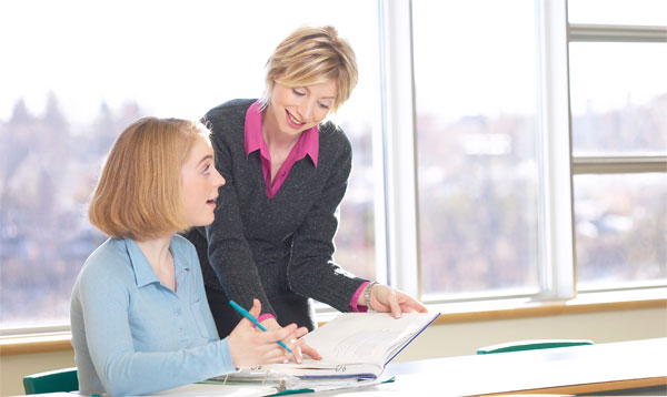 混職場，你還必須會來事兒？