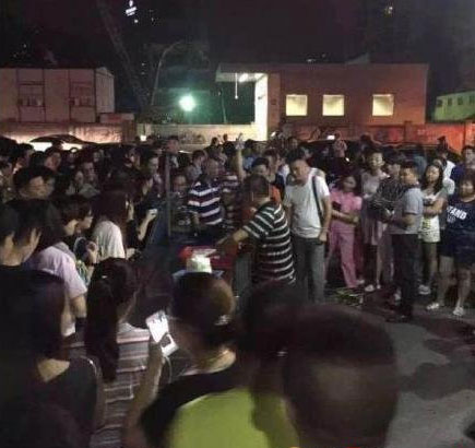 炒飯哥陳忠：南京最牛炒飯年入四十萬，生意好到驚動警察