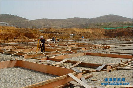 申請(qǐng)地基基礎(chǔ)一級(jí)資質(zhì)的人員要求