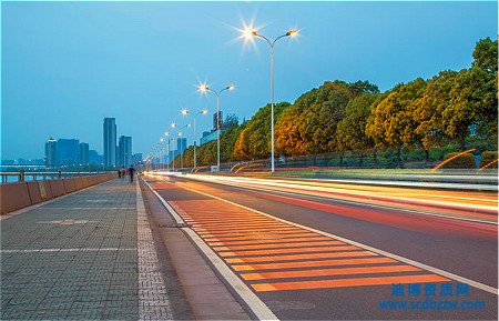 公路路面二級資質(zhì)升一級的人員配置情況