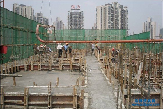 建筑工程施工總承包資質(zhì)標準分幾個等級