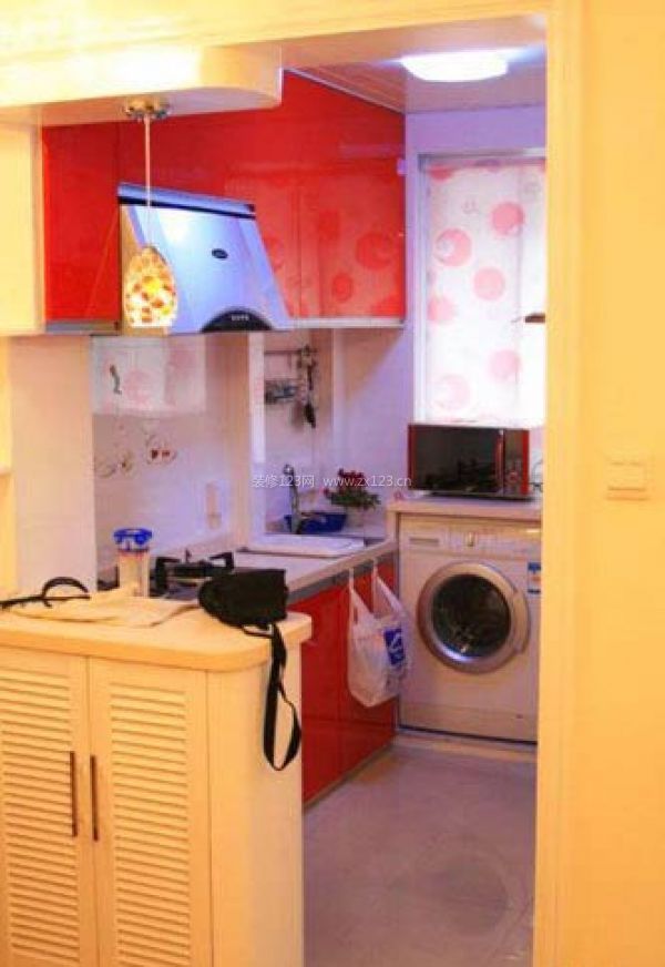 散發(fā)陽光氣息的80平小戶型圖片