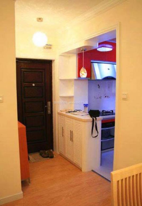 散發(fā)陽光氣息的80平小戶型圖片