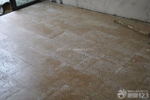 成都怎樣裝修房子最省錢——墻、地磚材料分開