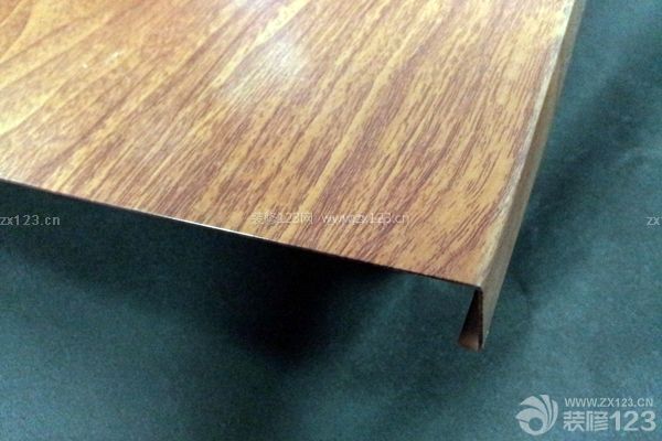 廚衛吊頂材料3：鋁合金扣板