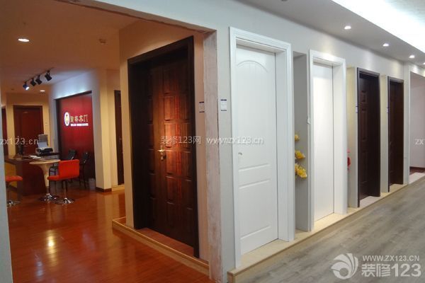 實(shí)木門安裝注意事項(xiàng)一、確定何時(shí)訂實(shí)木門