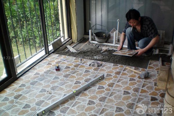 80平房子裝修預算表——鋪磚